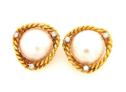 Beautiful Vintage Cellino Mabe Pearl Diamond 18K Gold Earrings: This is a beautiful pair of vintage Cellino Mabe pearl and diamond earrings. The earrings have a twisted rope like design with diamonds. The 6 diamonds are H color VS-2 clarity total weight of .42