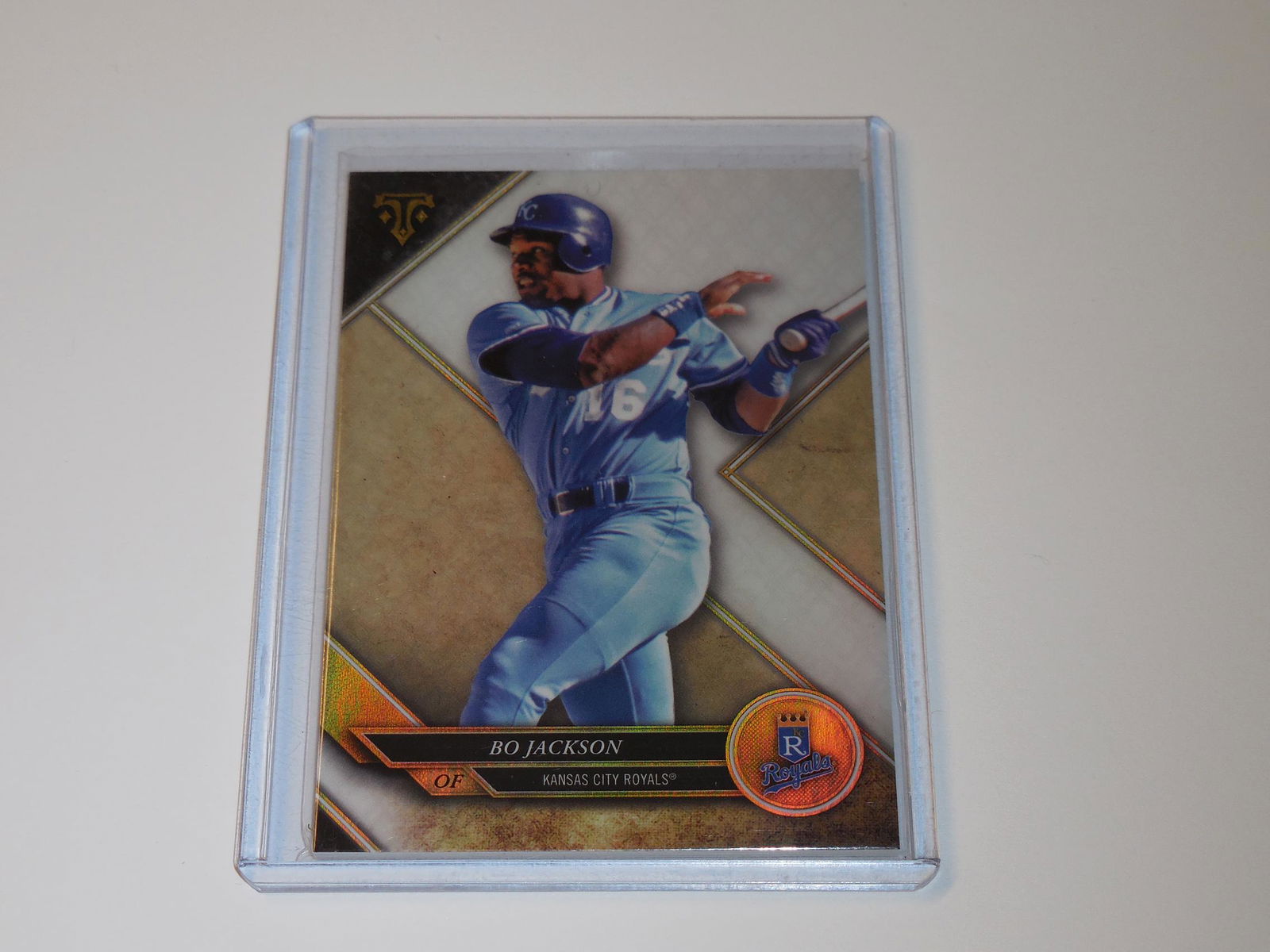 2017 TRIPLE THREADS BO JACKSON HOLOFOIL (1 of 2)