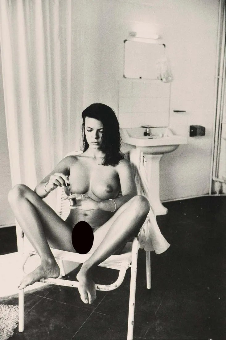 JEAN-FRANCOIS JONVELLE - Nude in the Bath: Artist: JEAN-FRANCOIS JONVELLE Print Title: Nude in the Bath Medium: Photoengraving Printed 1980â€™s in France Image size (inches) approx. 10.5 x 7” Jean-FranÃ§ois Jonvelle (1943-2002), w
