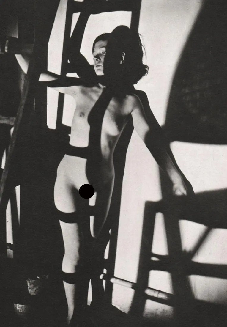 MAURICE TABARD - Naked on the Scale, 1929 (1 of 2)
