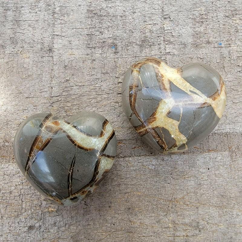 Mineral figurine dragon septarian stone heart carved (1 of 4)
