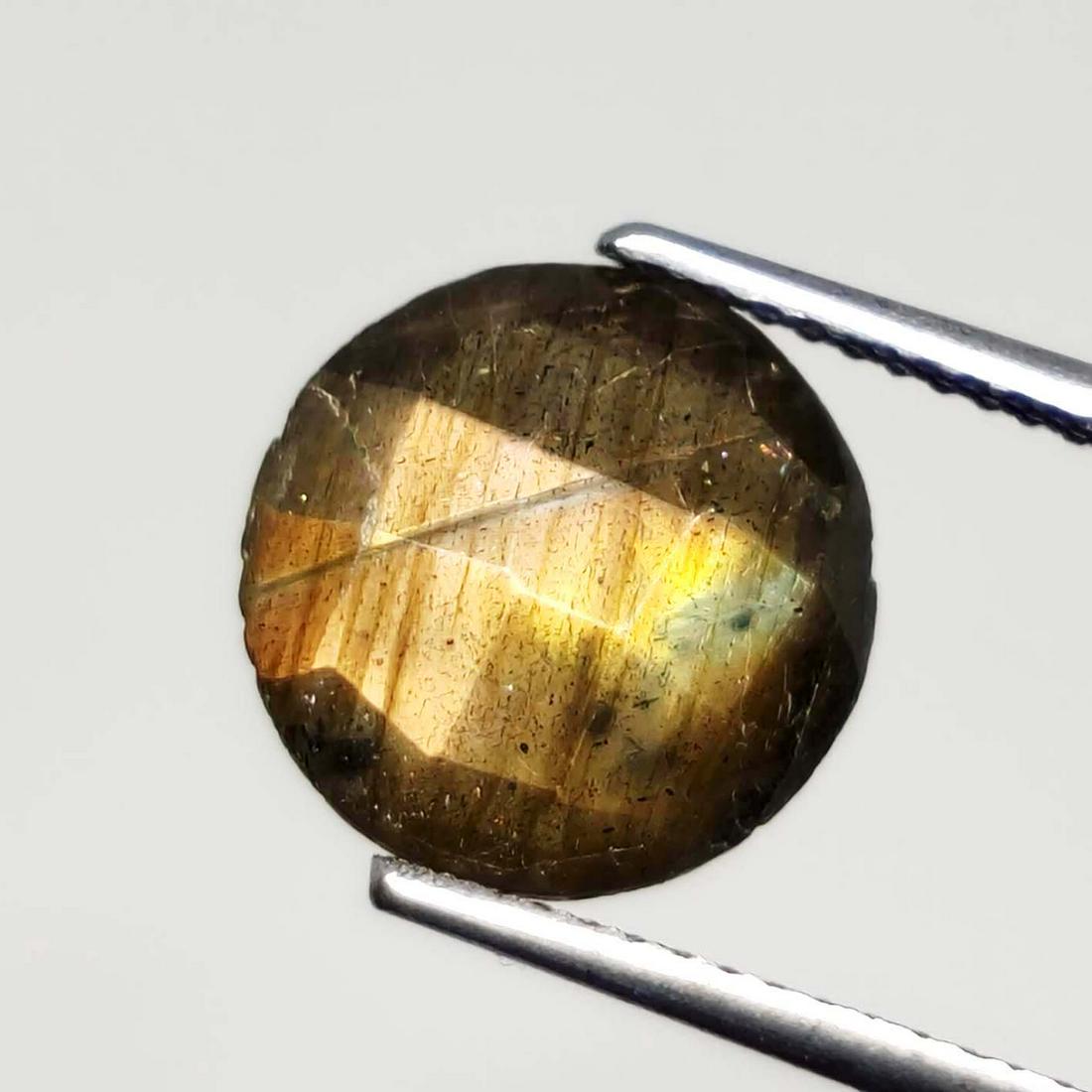 4.25 ct Natural Faceted Labradorite: No Reserve! Title: 4.25 ct Natural Faceted Labradorite Additional Information: Gemstones: Labradorite Carat Weights: 4.25 ct Size/Dimensions: 10 X 10 mm Origin : Labrador Materials Techniques: Labrado