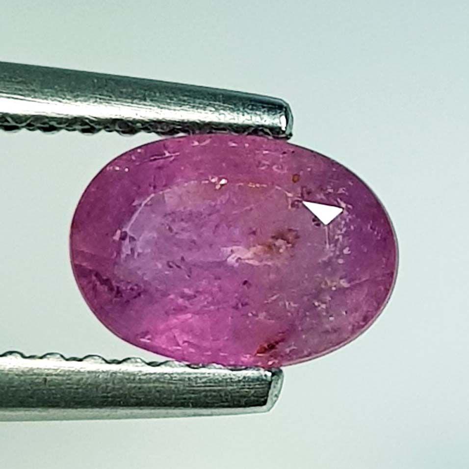 1.11 ct Natural Pink Sapphire: No Reserve! Title: 1.11 ct Natural Pink Sapphire Color/Clarity: Loosegemstone Gemstones: VS Carat Weights: 1.11 Size/Dimensions: 7.00 x 5.00 x 3.20 Additional Information: Oval - Burma Shipping: Dom