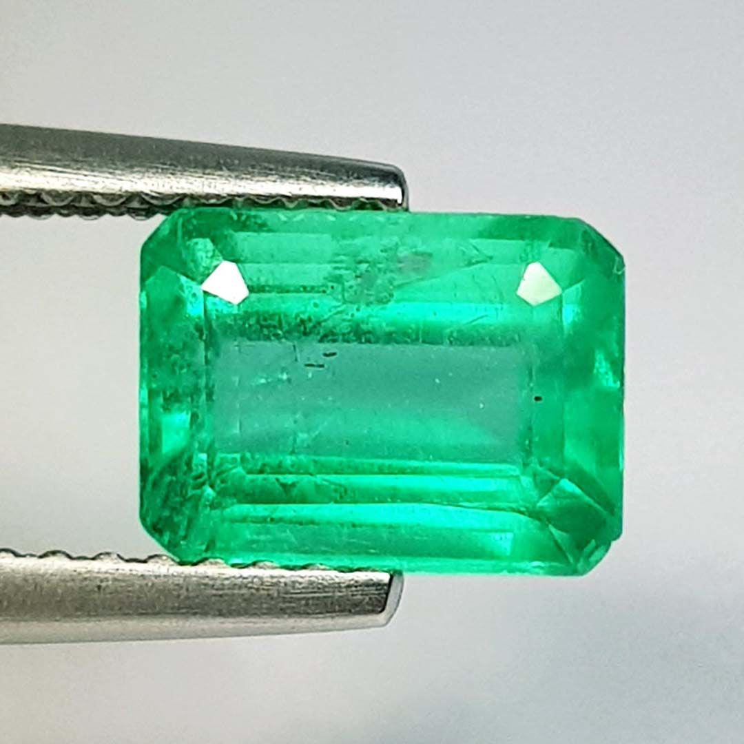 Natural Emerald Octagon Cut 1.70 ct (1 of 2)
