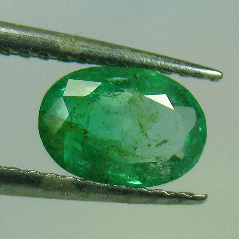 1.13 Ctw Natural Zambian Emerald Oval Cut (1 of 2)