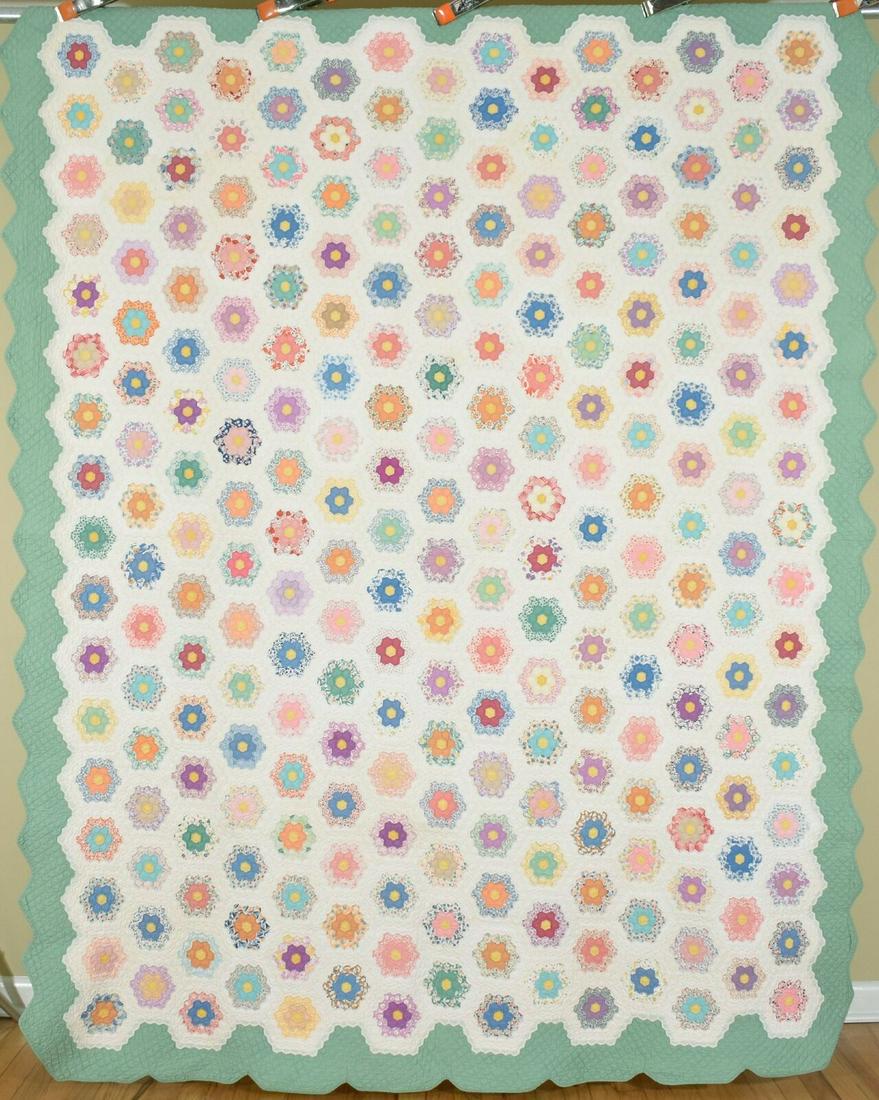 30's Flower Garden Quilt ~9500+ TINY PIECES (1 of 10)