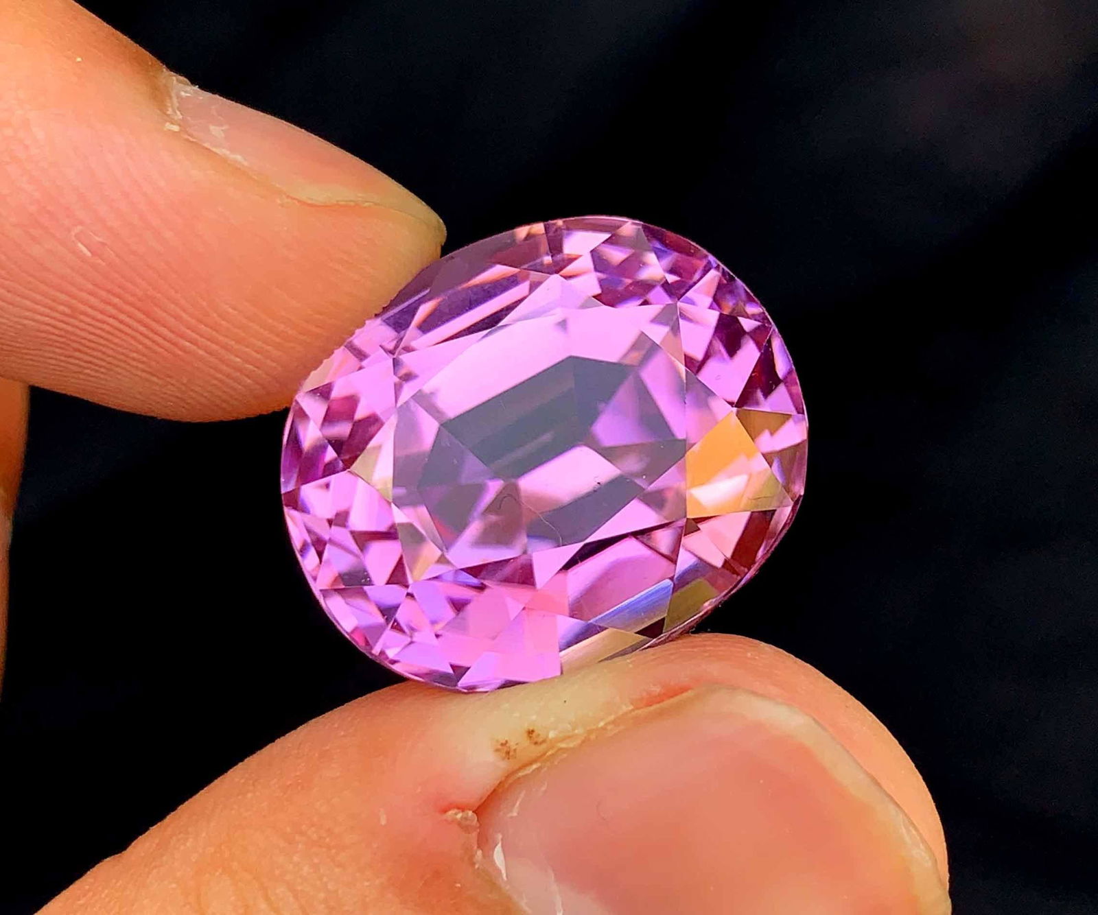 Deep Pink Kunzite Spodumene Loose Gemstone Fancy Oval Cut Eye (1 of 7)