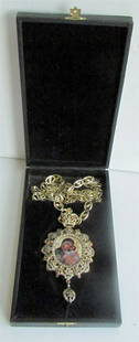 GREEK RUSSIAN ORTHODOX CHURCH BISHOP VINTAGE HOLY VIRGIN PANAGIA w/ CHAIN & BOX: Size 3 by 5.5" Weight 2.6 oz Very good condition Reserve: $349.99 Shipping:Domestic: Flat-rate of $25.00 to anywhere within the contiguous U.S.International: Foreign shipping rates are determined