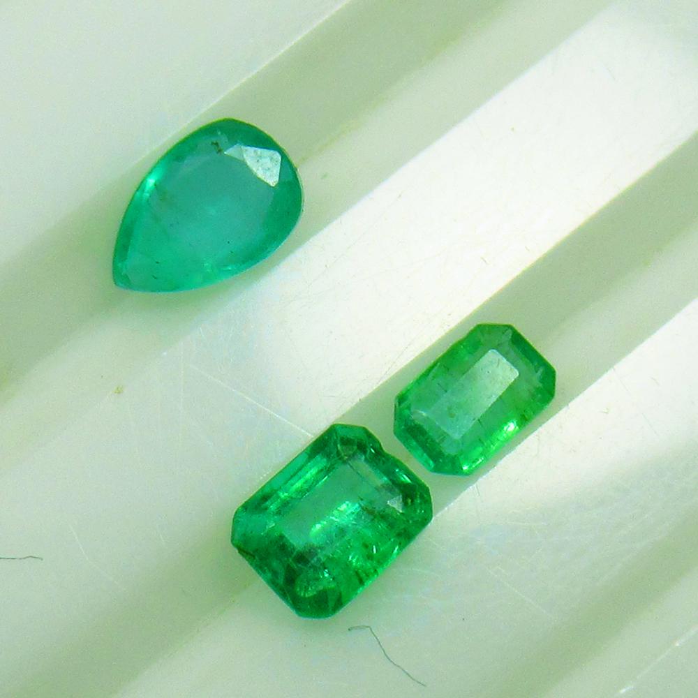 0.97 Ctw Natural 3 Zambian Emerald Mixed Set (1 of 2)