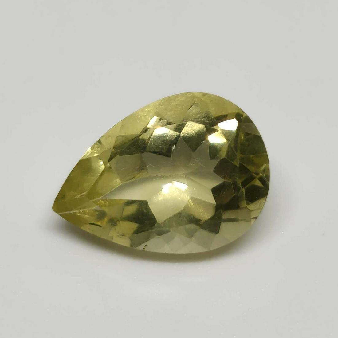 4.70 ct Natural Green Lemon Quartz: No Reserve! Title: 4.70 ct Natural Green Lemon Quartz Additional Information: Gemstones: Natural Lemon Quartz Carat Weights: 4.70 ct Size/Dimensions: 14 x 10 x 6.5 mm Materials & Techniques: Quartz We