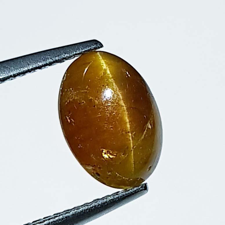 3.98 ct Natural Apatite cat's Eye: No Reserve! Title: 3.98 ct Natural Apatite cat's Eye Color/Clarity: Opaque Gemstones: Loosegemstone Carat Weights: 3.98 Size/Dimensions: 10.30 x 7.30 x 6.00 Additional Information: Oval - Jharkhand Sh