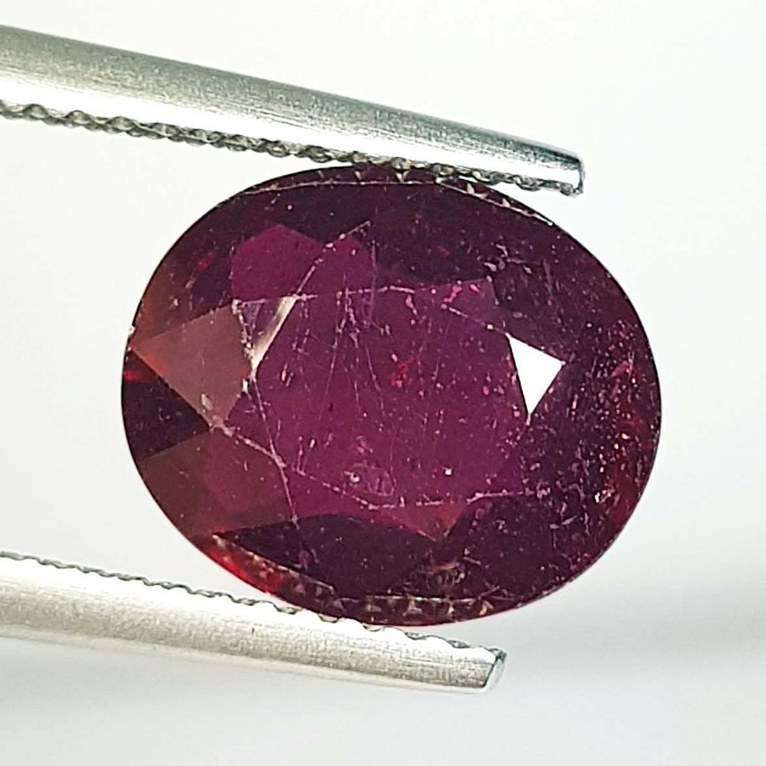 4.77 Ct  Natural Ruby Oval Cut (1 of 4)