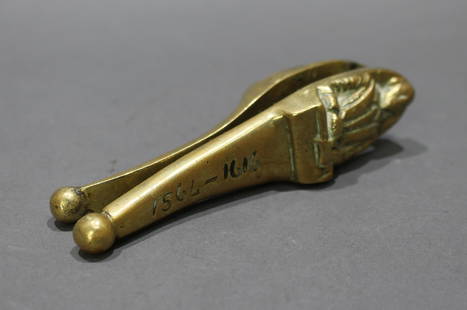Vintage Brass Shakespeare Nutcracker: Vintage. 20th century. Solid Brass. 1564-1616. Stratford. Length: 13.5 cm. Good condition, as pictured Reserve: $13.00 Shipping:Domestic: Flat-rate of $59.00 to anywhere within the