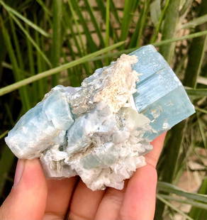 Aquamarine Crystal Natural Blue Color Aquamarine Crystal: Aquamarine Crystal, Natural Blue Color Aquamarine Crystal, Aquamarine Mineral Specimen From Pakistan, Specimen has 100% natural and undamaged. Aquamarine has natural blue Color . Aquamarine