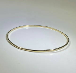 14K Yellow Gold KBH Reclaimed Skinny Bangle Bracelet Jewelry Authentic C51: SKU C51 0422 Pre-Owned 100% Authentic KBH Reclaimed Skinny Bangle 14K Gold Bracelet This Bracelet can be stacked. RATING: B...very good, well maintained, shows minor signs of wear CONDITION: with a