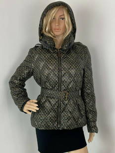 Burberry Jacket Brit Black and Gold thin Puffer Down Jacket Size L Auth B242: SKU B242 1120 Pre-Owned 100% Authentic Burberry Brit Gold and Black thin Down Jacket RATING: A..excellent, near mint, only slight signs of wear SIZE: Says XL (runs small) more like size Large