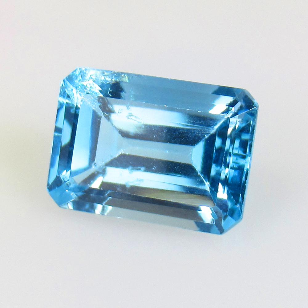 10.07 Ct Natural Swiss Blue Topaz Octagon Cut (1 of 2)