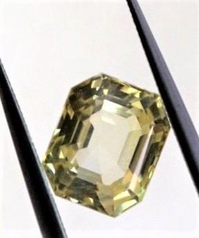 1,61 ct Natural Yellow Sapphire Unheated IGI Report 1,61 ct (1 of 3)