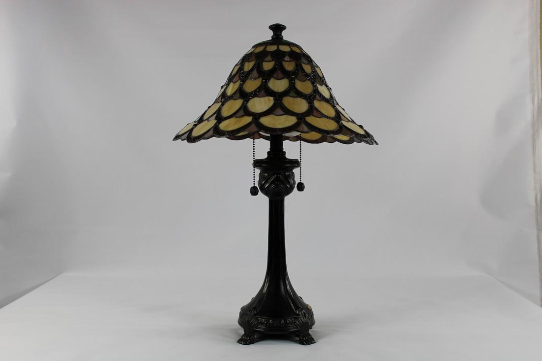 Dale Tiffany Lamp - Antique Road Show Design: Title: Dale Tiffany Lamp - Antique Road Show Design Description: Dale Tiffany Created a Specialized Design line for "The Antique Road Show". There are multiple different designs created. Product Dimen