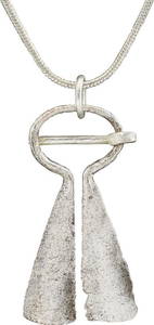 RARE VIKING PROTECTIVE BROOCH, 850-1050 AD