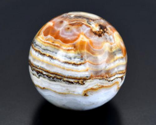 622 Cts Beautiful Banded Onyx Healling Sphere (1 of 3)