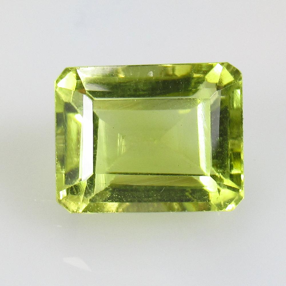 6.82 Ctw Natural Lemon Quartz Octagon Cut: No Reserve! Title: 6.82 Ctw Natural Lemon Quartz Octagon Cut Stone Clarity: VVS Gemstones: Natural Lemon Quartz Carat Weights: 6.82 Size/Dimensions: 11.90 x 9.40 x 7.70 mm Additional Information: Good