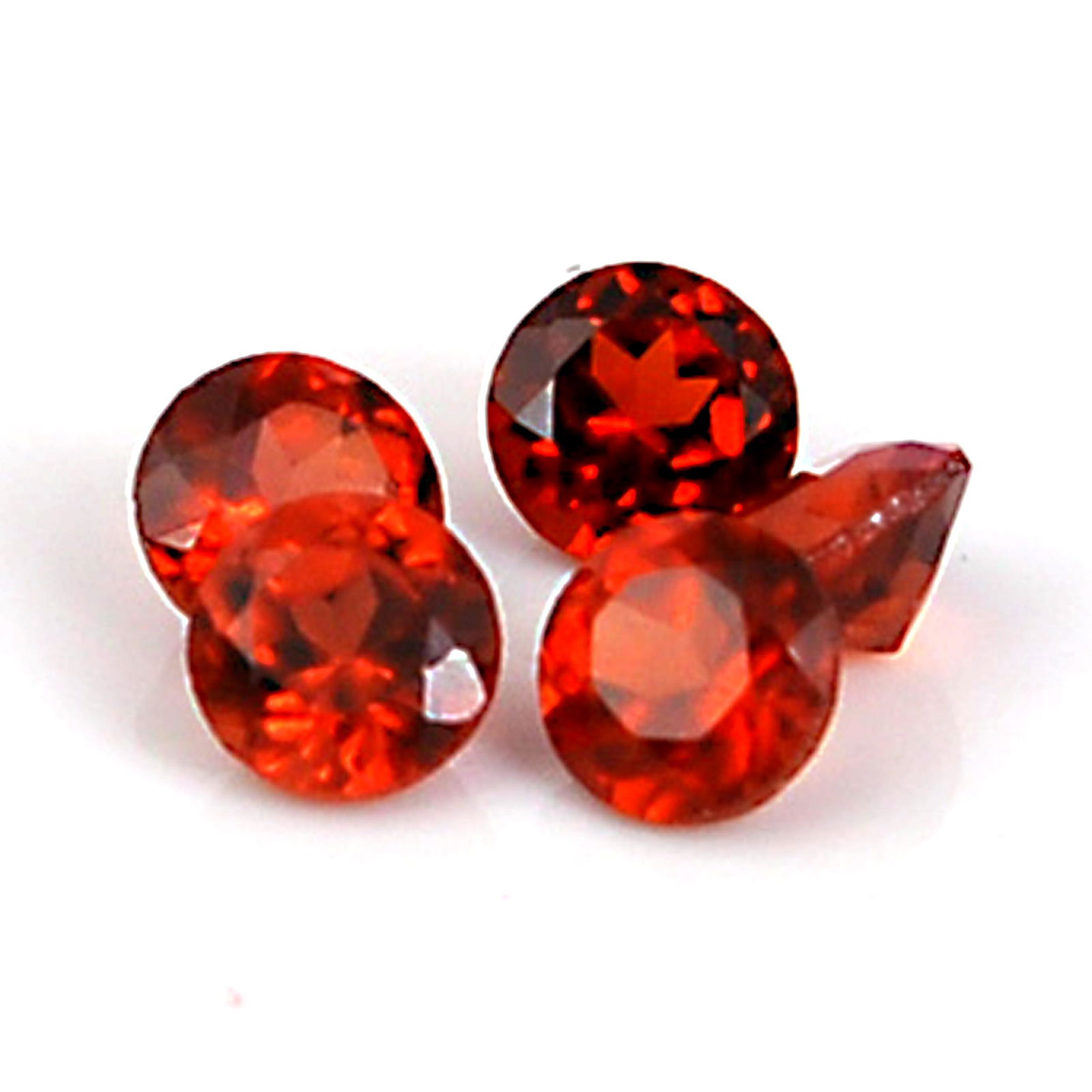 0.74 Carat Red Color Natural Round Garnet Loose Gemstone 5 Pieces: No Reserve! Title: 0.74 Carat Red Color Natural Round Garnet Loose Gemstone 5 Pieces Brand: Gems Trading Center Gemstones: Garnet Carat Weights: 0.74 Size/Dimensions: 2x3x3 Shipping: Domestic: Flat-ra