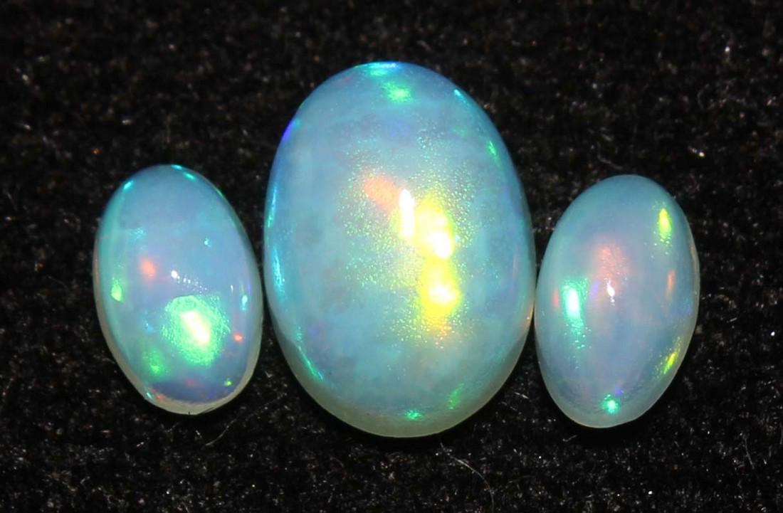 1.00 Cts Natural Opal Lot (1 of 2)