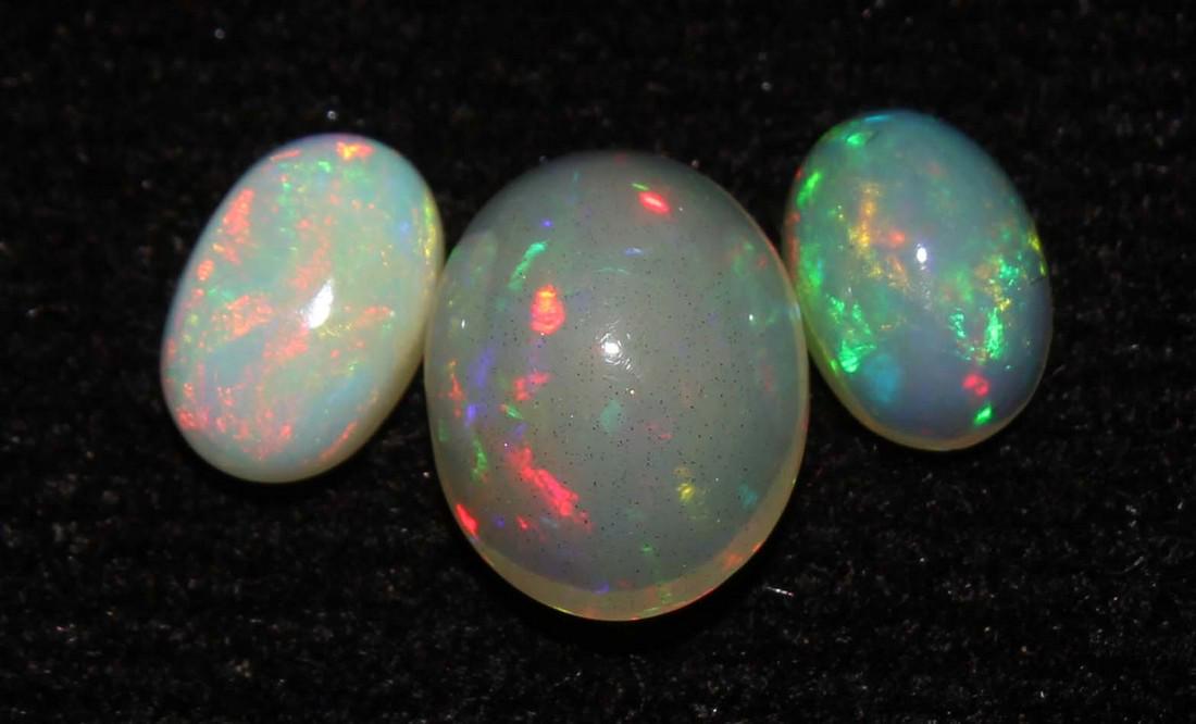 1.26 Cts Natural Opal Lot (1 of 2)