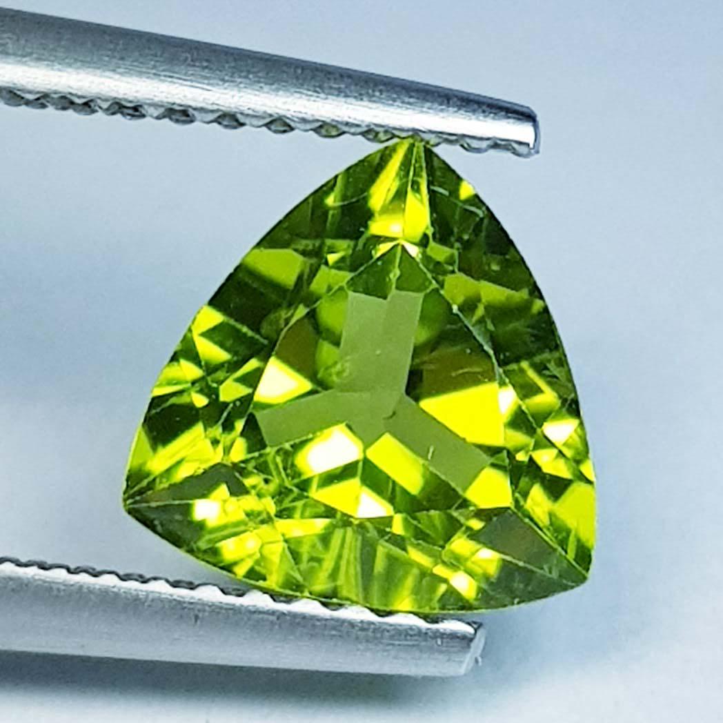 1.98 Ct Natural Peridot Triangle Cut (1 of 2)
