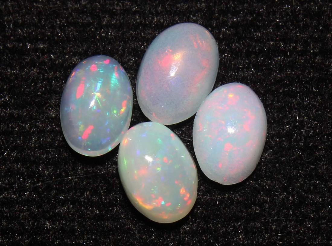 1.31 Cts Natural Opal Lot (1 of 2)