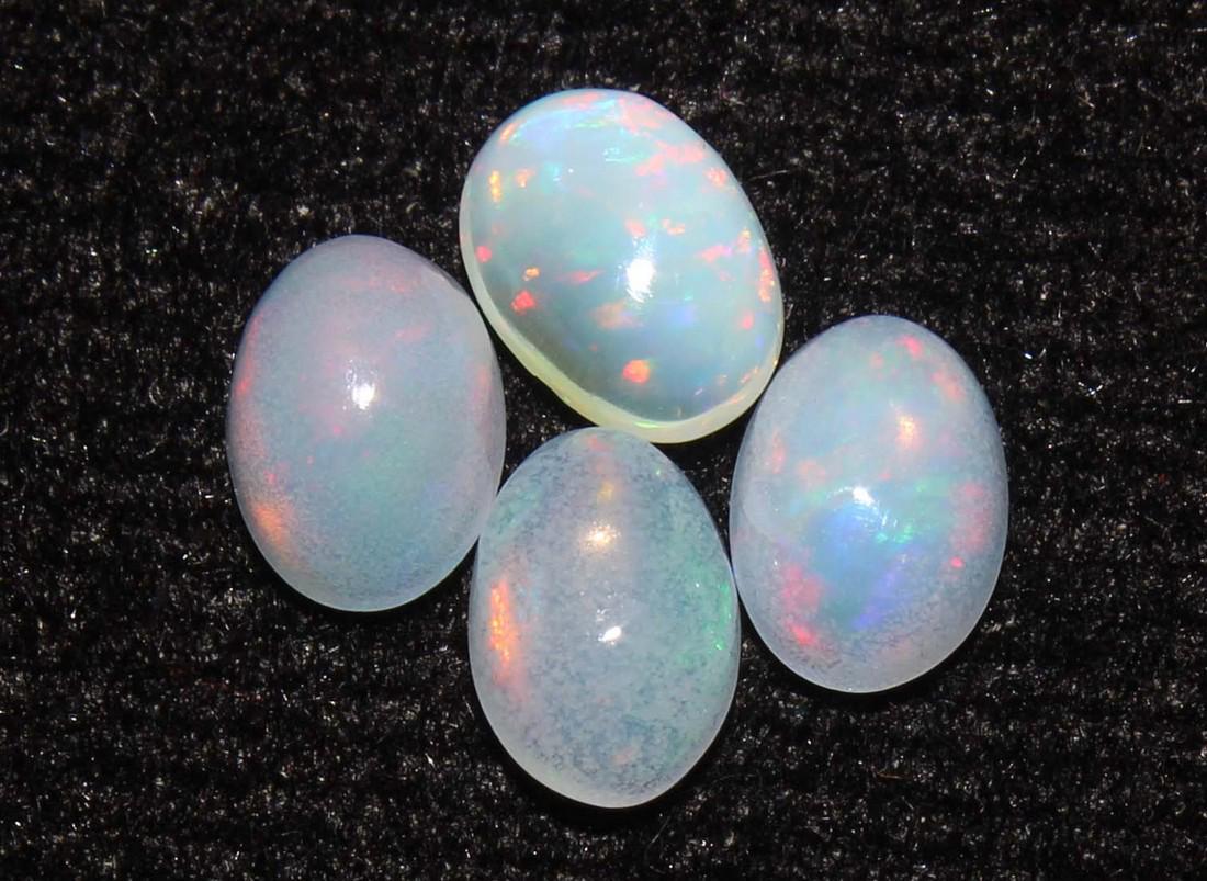 1.07 Cts Natural Opal Lot (1 of 2)