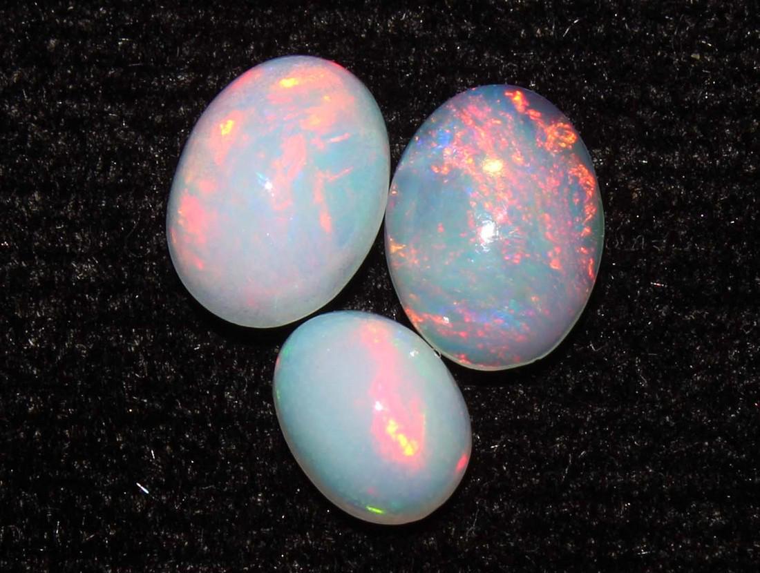 1.04 Cts Natural Opal Lot (1 of 2)