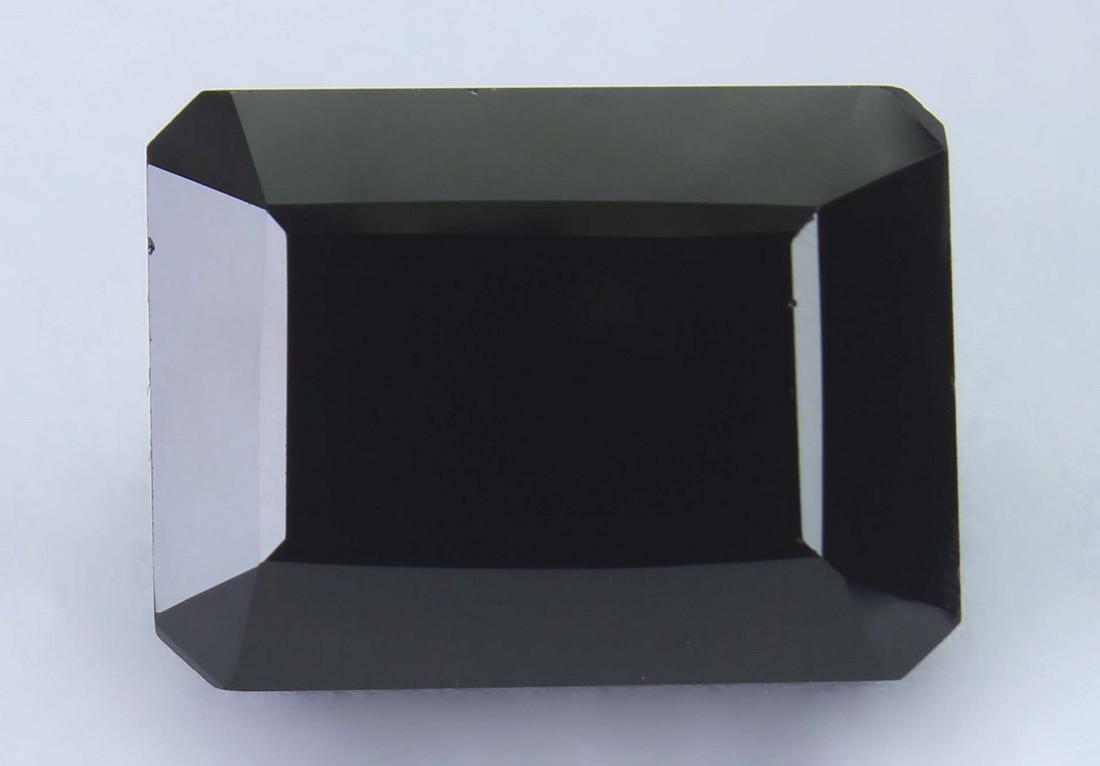 20.24 cts Natural Black Spinel (1 of 3)