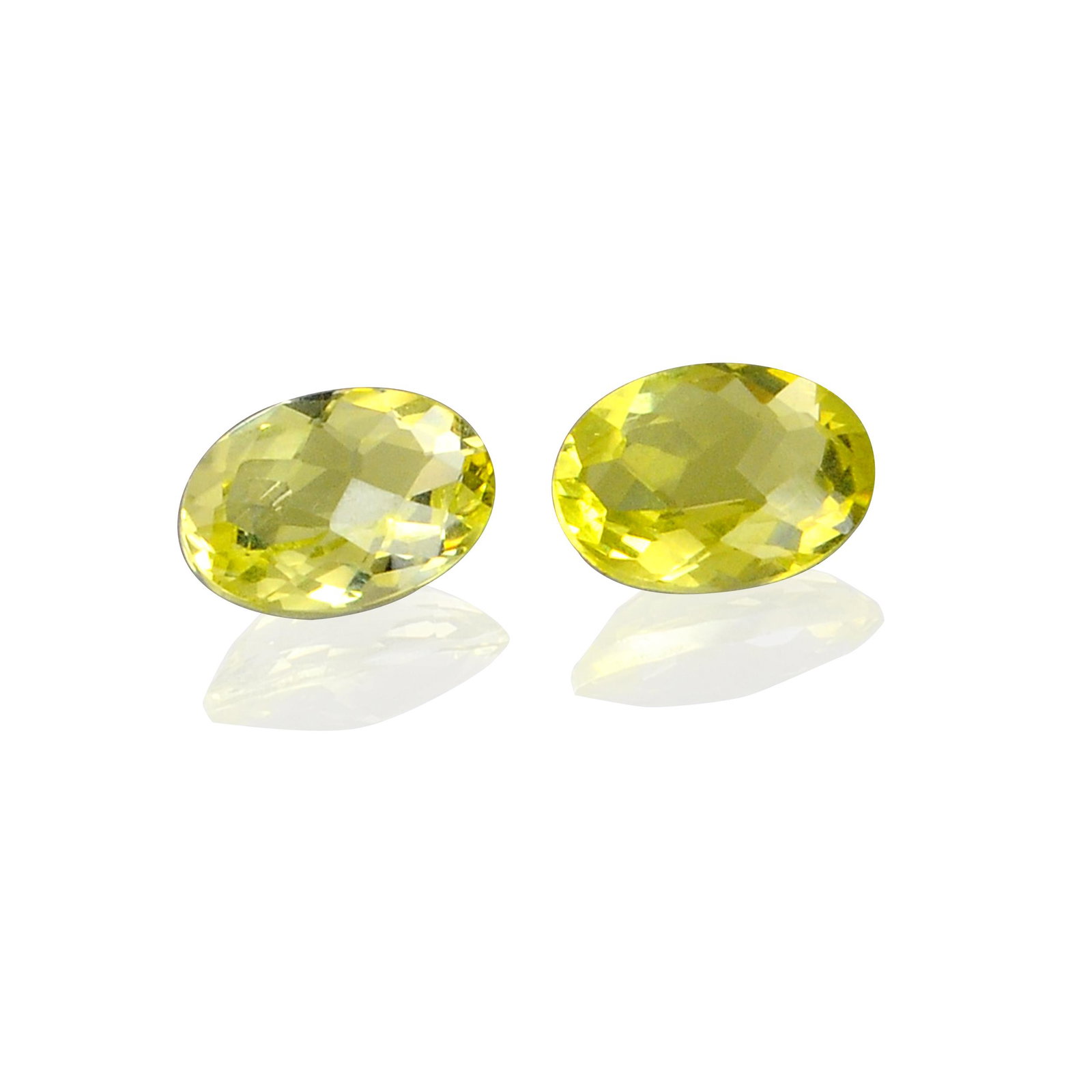 1.35 Carat Yellow Color Oval Natural Lemon Quartz Loose Gemstone 2 Pieces: No Reserve! Title: 1.35 Carat Yellow Color Oval Natural Lemon Quartz Loose Gemstone 2 Pieces Additional Information: Specification of Gemstone Stone : Lemon Quartz Shape : Oval Size : 3.5H x 7L x 5W m