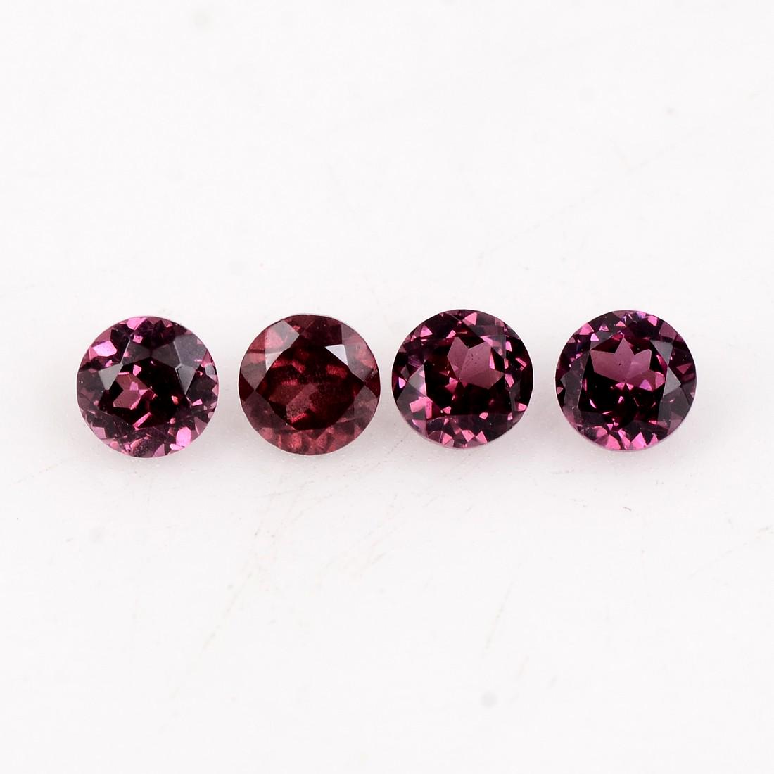 1.63 Carat Red Color Round Natural Rhodolite Garnet Loose Gemstone 4 Pieces: No Reserve! Title: 1.63 Carat Red Color Round Natural Rhodolite Garnet Loose Gemstone 4 Pieces Additional Information: Specification of Gemstone Stone : Rhodolite Garnet Shape : Round Size : 3H x 4L x