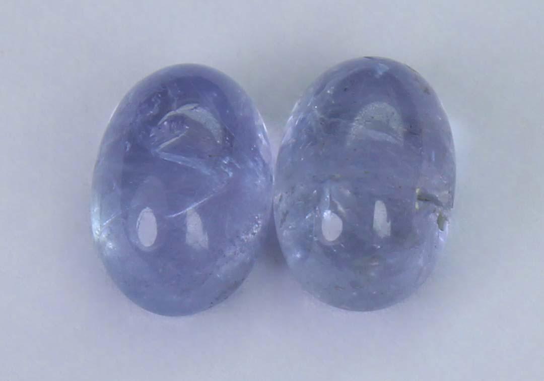 1.93 cts Natural Tanzanite Lot: No Reserve! Title: 1.93 cts Natural Tanzanite Lot Additional Info: Gemstone : Natural Tanzanite. Shape and cut : Oval cabochan. Weight : 1.93 carats. Measurements : 6.87x4.60x3.21mm, 6.78x4.62x3.23mm.