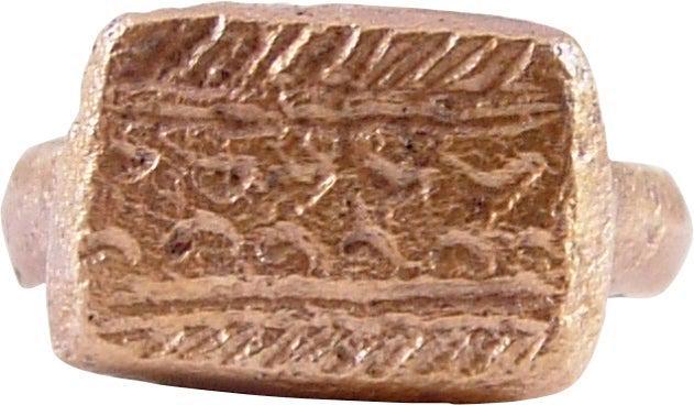 FINE ROMAN SIGNET RING, 3TH-6TH CENT AD, 4 3/4 (1 of 5)