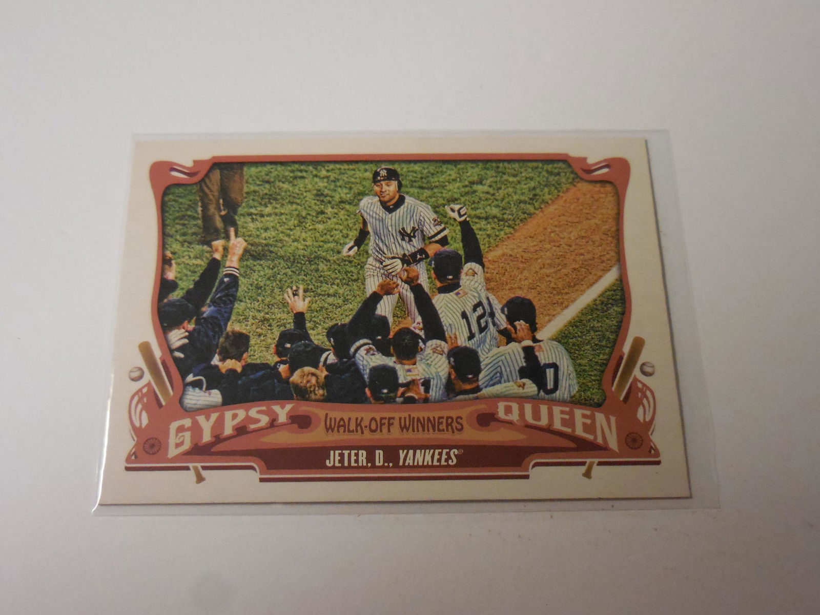 15 TOPPS GQ DEREK JETER WALK OFF (1 of 2)