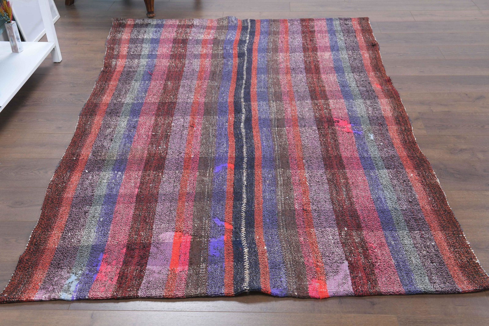 5x8 KILIM RUG, TURKISH Kilim, Antique Rug: Title: 5x8 KILIM RUG, TURKISH Kilim, Antique Rug Origin: Turkey Date/Period: 1960 - 1970 Materials: Wool and Cotton Size: Length: 7.4 feet Width: 4.9 feet Description: This one-of-a-kind Vintage Flatw
