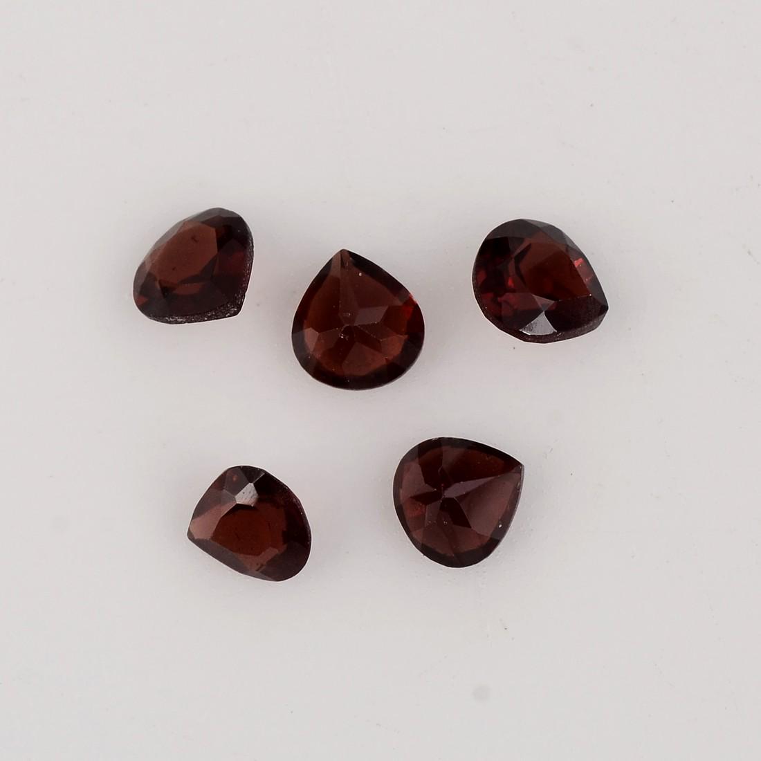 Heart Shape Red Color 1.72 Carat Natural Garnet Loose Gemstone 5 Pieces: No Reserve! Title: Heart Shape Red Color 1.72 Carat Natural Garnet Loose Gemstone 5 Pieces Description: Specification of Gemstone Stone : Garnet Shape : Heart Size : 2.5H x 4L x 4W mm Color : Red Cut
