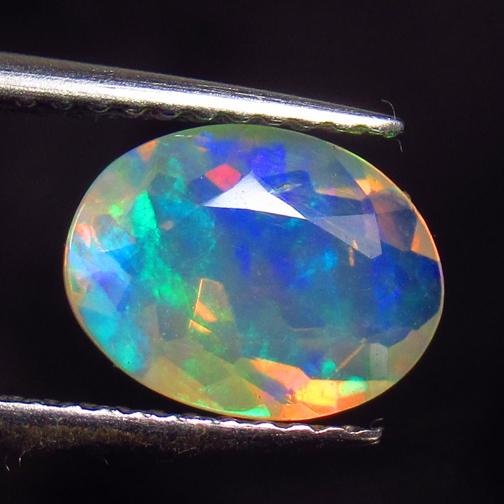 1.10 Ct Natural Ethiopian Multicolor Opal Oval Cut (1 of 2)