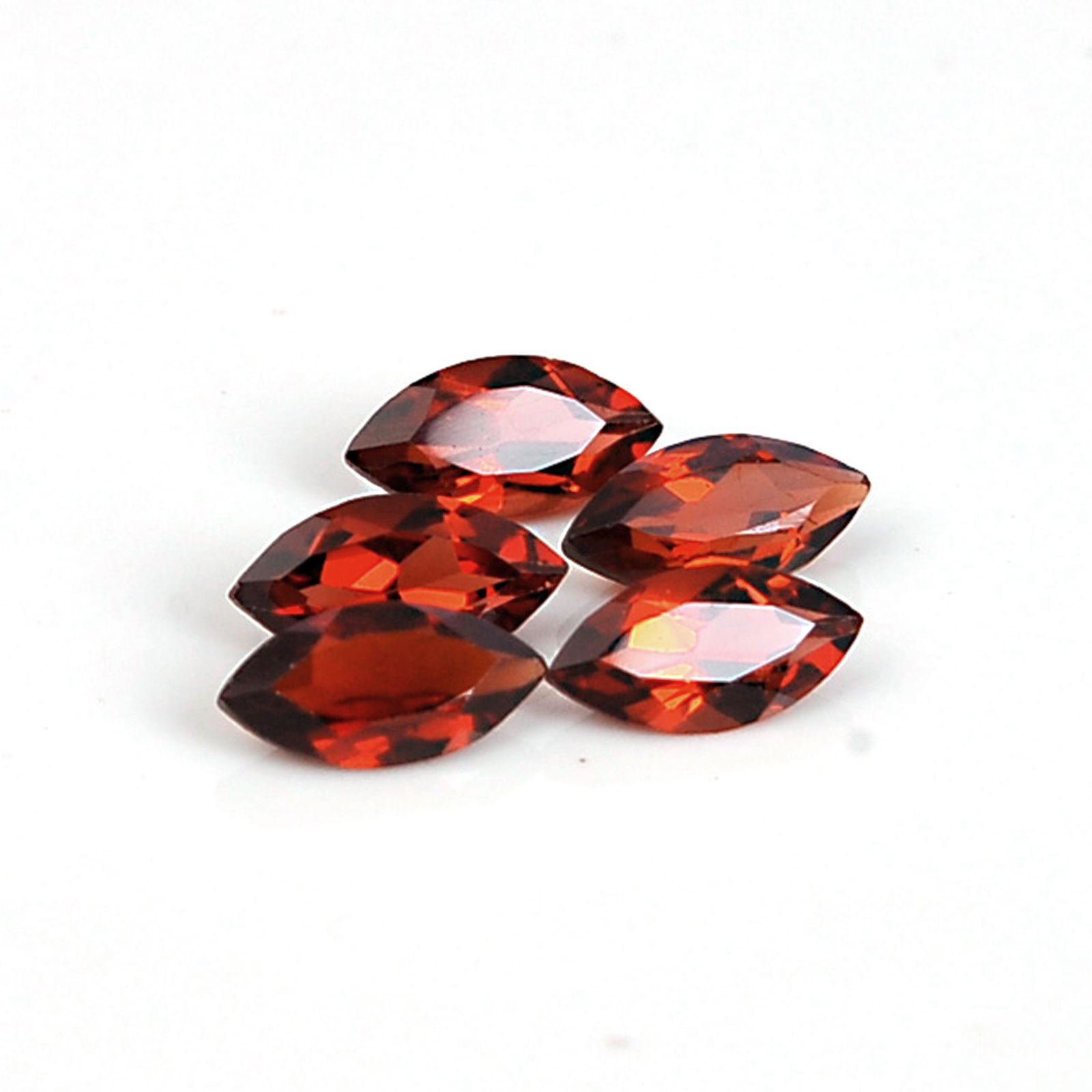 1.47 Carat Red Color Natural Marquise Garnet Loose Gemstone 5 Pieces: No Reserve! Title: 1.47 Carat Red Color Natural Marquise Garnet Loose Gemstone 5 Pieces Brand: Gems Trading Center Gemstones: Garnet Carat Weights: 1.47 Size/Dimensions: 2x6x3 Shipping: Domestic: Flat