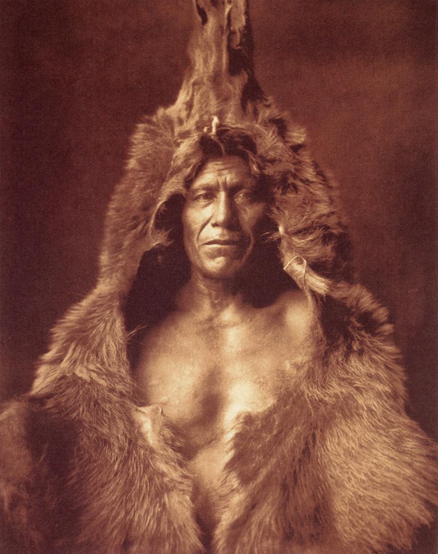EDWARD CURTIS - Bear's Belly - Arikara, 1908 (1 of 1)