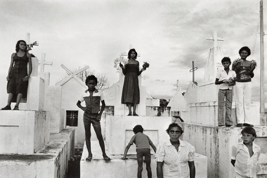 SEBASTIAO SALGADO - During The Burial Ceremony (1 of 1)