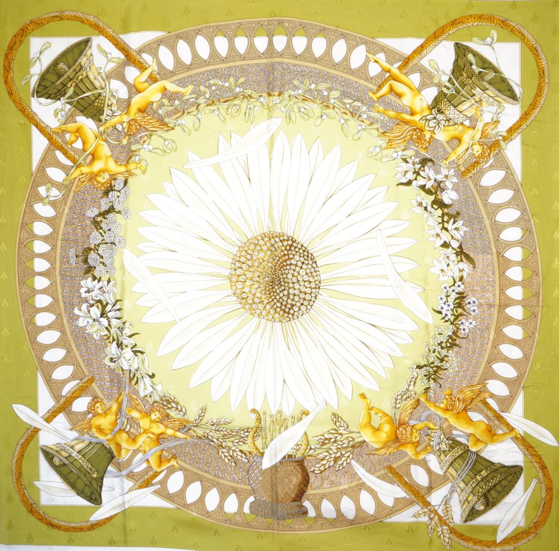 Hermes Scarf/Foulard - Amours - Excellent condition (1 of 11)