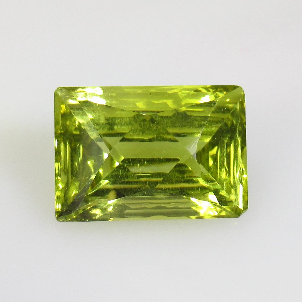 9.40 Ctw Natural Lemon Quartz Rectangle Cut: No Reserve! Title: 9.40 Ctw Natural Lemon Quartz Rectangle Cut Stone Clarity: VVS Gemstones: Natural Lemon Quartz Carat Weights: 9.4 Size/Dimensions: 15.00 x 10.50 x 8.70 mm Additional Information: Go