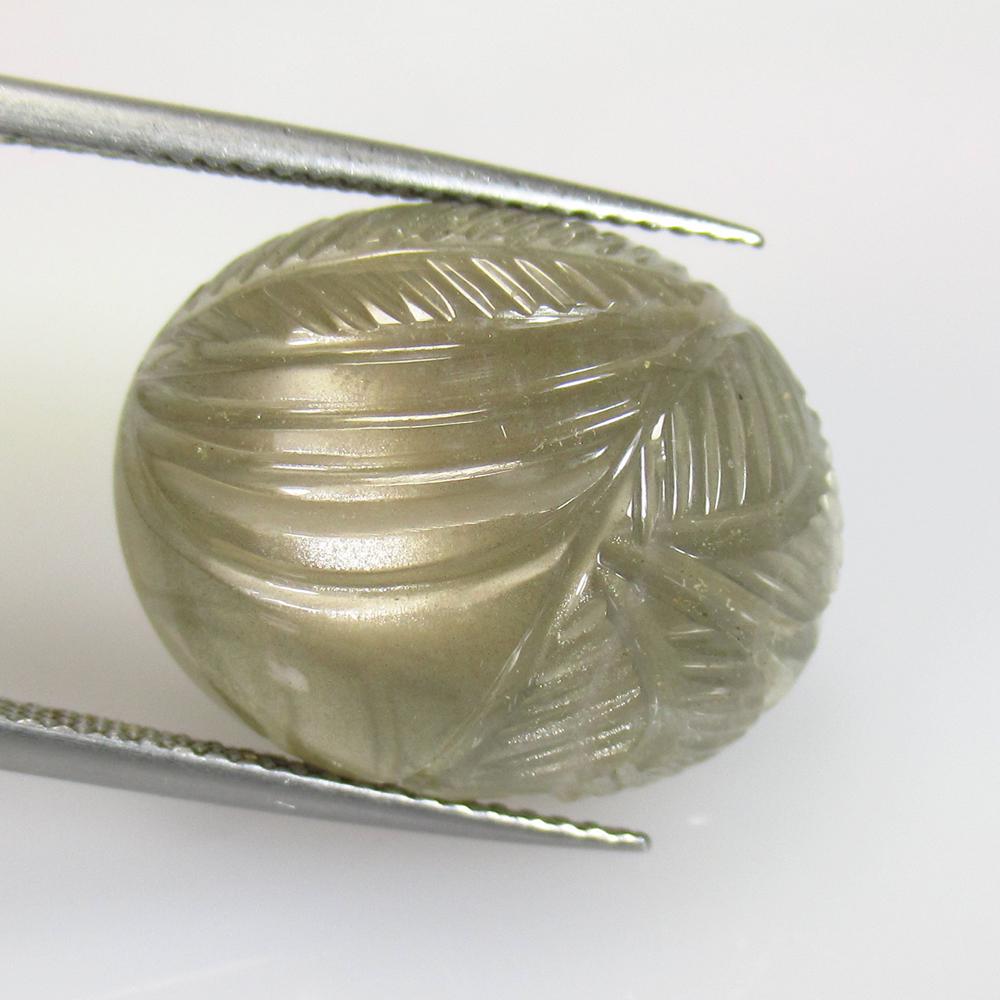 19.36 Ctw Natural Moonstone Oval Carving: No Reserve! Title: 19.36 Ctw Natural Moonstone Oval Carving Stone Clarity: Semi-Transparent Gemstones: Moonstone Carat Weights: 19.36 Size/Dimensions: 19.20 x 15.50 x 9.30 mm Additional Information: E