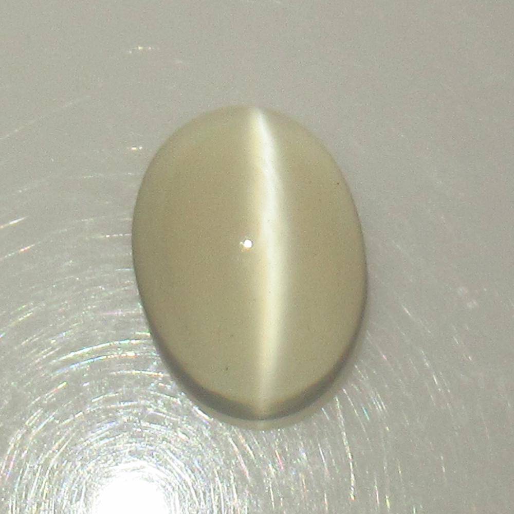 4.35 Ctw Natural Moonstone Oval Cab: No Reserve! Title: 4.35 Ctw Natural Moonstone Oval Cab Stone Clarity: Semi-Transparent Gemstones: Moonstone Carat Weights: 4.35 Size/Dimensions: 12.50 x 9.00 x 5.50 mm Additional Information: Nice Ova