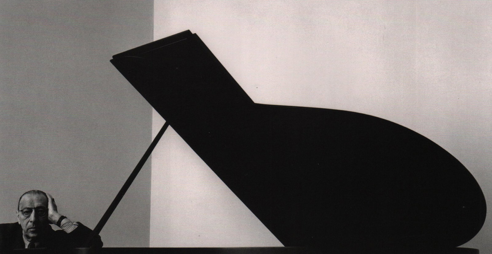 ARNOLD NEWMAN - Igor Stravinsky, NY, 1946 (1 of 1)